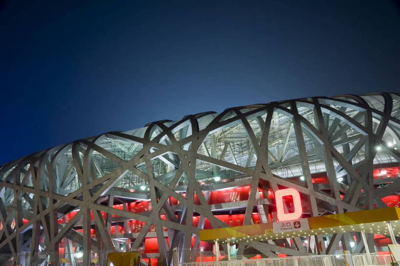 无人,摄影师,横图,彩色,室外,夜晚,旅游,城市,建筑,夜景,北京,中国,亚洲,局部,壮观,结构,鸟巢,体育场,东方,现代化,风景,天,安静,规划,雄伟,空旷,摄像师,发展,国家体育场,奥运场馆,气势,独特,进步,发达,旅行,奥运会,bj174