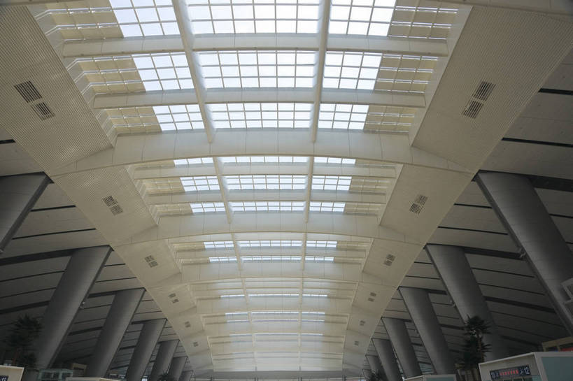 无人,摄影师,火车站,横图,彩色,室内,白天,仰视,旅游,城市,道路,建筑,北京,中国,亚洲,现代化,阳光,天,经济,晴天,摄像师,标志性建筑,北京南站,bj174