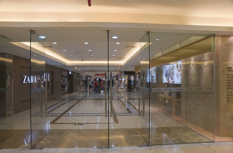 摄影师,横图,彩色,室外,旅游,门,城市,商场,夜景,北京,中国,亚洲,行人,首都,现代化,风景,经济,市区,东亚,摄像师,中华人民共和国,北京市,京,北平,华北地区,西城区,西单,商业,购物中心,西单商业街,bj174