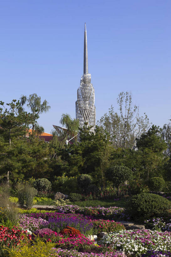 公园,花园,竖图,彩色,室外,白天,旅游,度假,名胜古迹,标志建筑,地标,建筑,西安,中国,遗迹,图片,景观,塔,野花,古迹,文物,娱乐,建设,古建筑,花卉,自然,享受,休闲,旅游胜地,放松,摄影,园林,展览,古文明,陕西省,展览会,博览会,花博会,中国花卉博览会,bj174