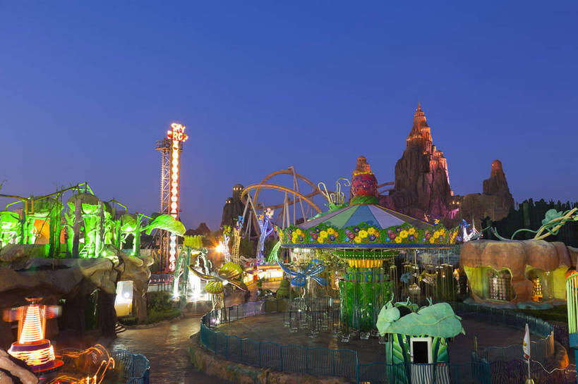 公园,游乐园,横图,彩色,室外,旅游,度假,名胜古迹,标志建筑,地标,建筑,夜景,北京,中国,遗迹,图片,景观,古迹,文物,娱乐,建设,古建筑,享受,休闲,旅游胜地,放松,摄影,游乐设施,儿童乐园,公共场所,欢乐谷,古文明,灯火辉煌,bj174