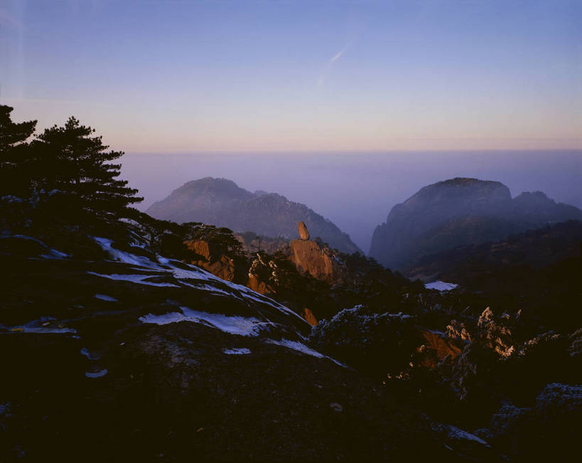 无人,横图,彩色,室外,白天,旅游,度假,黄山,美景,名胜古迹,山,山脉,标志建筑,地标,建筑,中国,亚洲,遗迹,图片,山峰,云海,山峦,古迹,文物,娱乐,建设,古建筑,风景,天空,自然,群山,享受,休闲,远景,旅游胜地,放松,摄影,地理,风光,宁静,自然风光,古文明,东亚,安徽,安徽省,黄山市,中华人民共和国,华东地区,皖,黟山,世界地质公园,天下第一奇山,狮子峰,北海景区,猴子观海,黄山北海景区,bj174