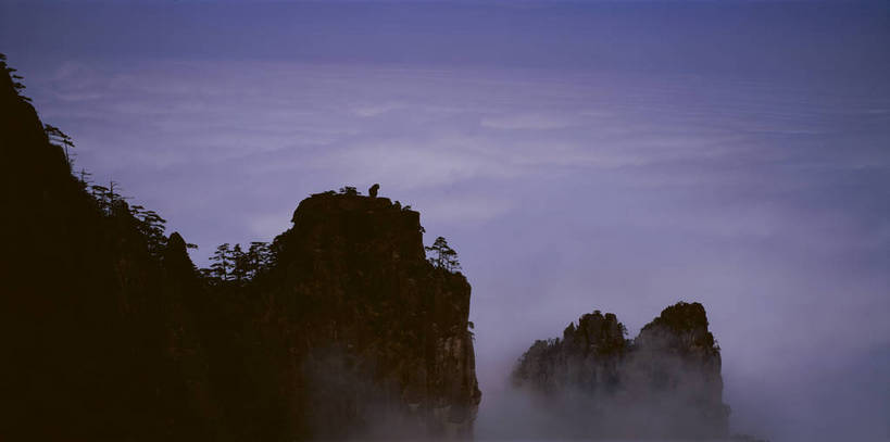 无人,横图,彩色,室外,白天,旅游,度假,黄山,美景,名胜古迹,山,山脉,雾,标志建筑,地标,建筑,松树,中国,亚洲,遗迹,图片,山峰,云海,山峦,云雾,古迹,文物,娱乐,建设,古建筑,风景,自然,群山,享受,休闲,旅游胜地,放松,摄影,地理,缭绕,风光,宁静,自然风光,古文明,东亚,安徽,安徽省,黄山市,中华人民共和国,华东地区,皖,仙境,险峻,bj174