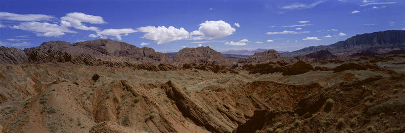 无人,横图,彩色,室外,白天,旅游,度假,美景,名胜古迹,山,山脉,峡谷,标志建筑,地标,建筑,中国,亚洲,遗迹,图片,古迹,文物,娱乐,建设,古建筑,白云,风景,蓝天,天空,自然,群山,享受,休闲,旅游胜地,放松,摄影,地理,风光,宁静,自然风光,古文明,东亚,纯净,地貌,库车,天山大峡谷,新疆,中华人民共和国,新疆维吾尔自治区,西北地区,苍凉,阿克苏地区,库车大峡谷,库车县,地质,新,bj174