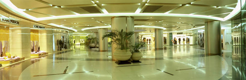 商店,横图,彩色,室内,白天,旅游,度假,名胜古迹,标志建筑,橱窗,地标,建筑,商场,北京,中国,亚洲,遗迹,地砖,图片,柱子,大理石,首都,古迹,文物,娱乐,建设,现代,古建筑,大堂,享受,休闲,旅游胜地,放松,气派,人文,摄影,经济,古文明,东亚,中华人民共和国,北京市,京,北平,华北地区,灯火辉煌,繁荣,购物中心,北京CBD,北京商务中心区,中国北京大北窑,国贸,中国国际贸易中心,中国国贸,bj174