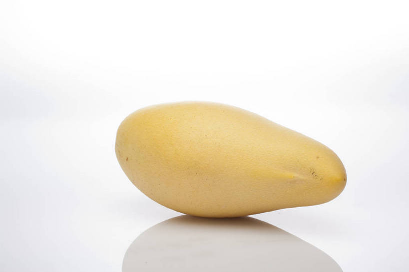 横图,彩色,室内,特写,抠图,白色背景,芒果,水果,中国,亚洲,完整,新鲜,光泽,图片,美味,食品,营养,食物,一个,黄色,摄影,无公害,东亚,健康食品,影棚拍摄,泰国芒果,bj174