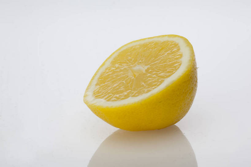 横图,彩色,室内,特写,抠图,白色背景,柠檬,水果,中国,亚洲,切开,完整,新鲜,透明,图片,美味,食品,营养,食物,黄色,果肉,一半,摄影,表皮,无公害,东亚,健康食品,影棚拍摄,bj174