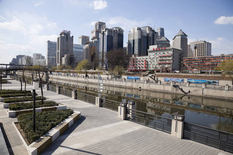 无人,横图,彩色,室外,白天,旅游,办公楼,城市风光,城市,道路,建筑,写字楼,北京,中国,亚洲,图片,河岸,建筑群,首都,辉煌,现代建筑,天空,阳光,旅游胜地,摩天大厦,安静,金融,摄影,经济,文明,中国文化,东亚,发展,中华人民共和国,北京市,京,北平,华北地区,朝阳区,通州区,繁荣,河,马路,旅行,北京CBD,北京商务中心区,中国北京大北窑,通惠河,bj174