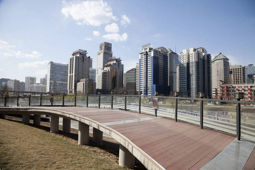 无人,横图,彩色,室外,白天,旅游,办公楼,城市风光,城市,道路,建筑,写字楼,北京,中国,亚洲,图片,河岸,建筑群,首都,辉煌,现代建筑,天空,阳光,旅游胜地,摩天大厦,安静,金融,摄影,经济,文明,中国文化,东亚,发展,中华人民共和国,北京市,京,北平,华北地区,朝阳区,通州区,繁荣,河,马路,旅行,北京CBD,北京商务中心区,中国北京大北窑,通惠河,bj174