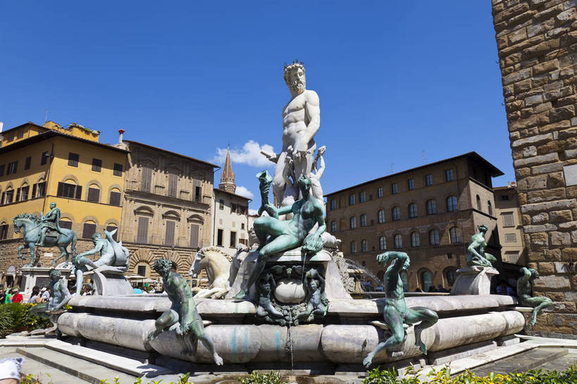 广场,横图,彩色,室外,白天,旅游,度假,名胜古迹,标志建筑,地标,建筑,喷泉,雕塑,意大利,佛罗伦萨,遗迹,艺术,雕像,图片,水池,建筑群,古典,古迹,文物,娱乐,建设,古建筑,地标建筑,享受,休闲,旅游胜地,放松,人体,摄影,文明,古文明,世界文化遗产,古代文明,米开朗基罗广场,旅行,传统文化,bj174