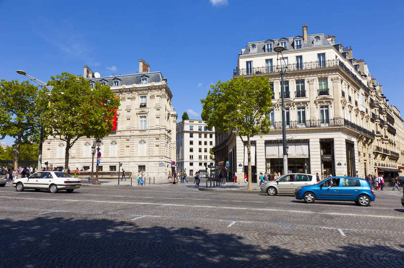 横图,彩色,室外,白天,旅游,名胜古迹,城市风光,城市,建筑,街道,法国,凯旋门,巴黎,游人,图片,景观,辉煌,现代建筑,天空,地标建筑,旅游胜地,摄影,经济,文明,发展,戴高乐广场,繁荣,香榭丽舍大街,旅行,bj174