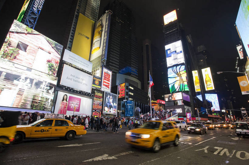 广场,横图,彩色,室外,特写,旅游,办公楼,美景,城市风光,城市,道路,建筑,街道,路,霓虹灯,商场,夜景,公路,纽约,美国,游人,广告牌,图片,景观,灯光,曼哈顿,交通,辉煌,现代建筑,旅游胜地,摩天大厦,景色,摄影,时代广场,文明,发展,灯火辉煌,繁荣,马路,旅行,购物中心,bj174