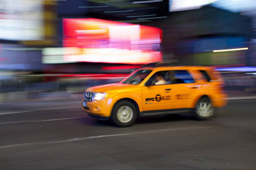 广场,横图,彩色,室外,特写,旅游,办公楼,美景,城市风光,城市,道路,建筑,街道,路,霓虹灯,商场,夜景,公路,出租车,纽约,美国,游人,光影,广告牌,图片,景观,灯光,曼哈顿,交通,辉煌,现代建筑,旅游胜地,摩天大厦,景色,摄影,时代广场,文明,动态,发展,灯火辉煌,繁荣,马路,旅行,购物中心,bj174