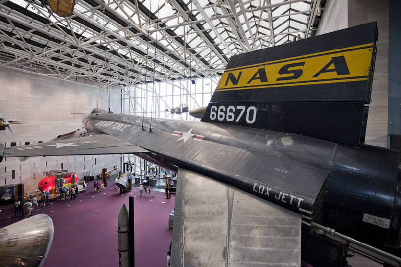博物馆,横图,彩色,室内,特写,白天,旅游,航天,科技,飞机,建筑,华盛顿,美国,游客,科学,图片,辉煌,设备,航空,现代建筑,旅游胜地,摄影,文明,细节,发展,繁荣,国家航空航天博物馆,试验,旅行,bj174