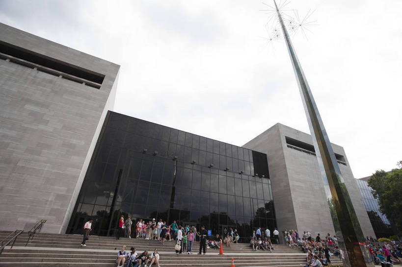 博物馆,横图,彩色,室外,特写,白天,旅游,航天,科技,建筑,华盛顿,美国,游客,入口,科学,图片,辉煌,航空,现代建筑,旅游胜地,摄影,文明,细节,参观,发展,繁荣,国家航空航天博物馆,旅行,bj174