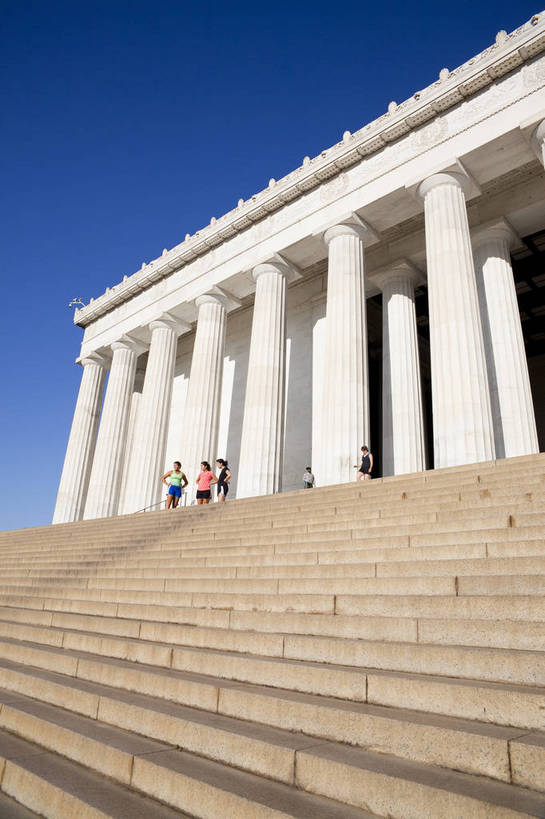 无人,竖图,彩色,室外,白天,旅游,度假,名胜古迹,城市风光,标志建筑,城市,地标,建筑,华盛顿,美国,遗迹,图片,阶梯,辉煌,古迹,文物,娱乐,建设,古建筑,现代建筑,台阶,天空,地标建筑,享受,休闲,旅游胜地,放松,摄影,纪念堂,文明,林肯纪念堂,古文明,发展,繁荣,旅行,bj174