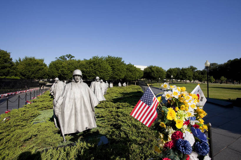 无人,公园,横图,彩色,室外,白天,旅游,度假,草坪,名胜古迹,树林,城市风光,标志建筑,城市,地标,建筑,雕塑,华盛顿,美国,遗迹,雕像,图片,纪念碑,辉煌,古迹,文物,娱乐,建设,古建筑,现代建筑,天空,绿地,享受,休闲,旅游胜地,放松,摄影,纪念,文明,古文明,发展,繁荣,朝鲜战争纪念碑,旅行,朝鲜战争,bj174