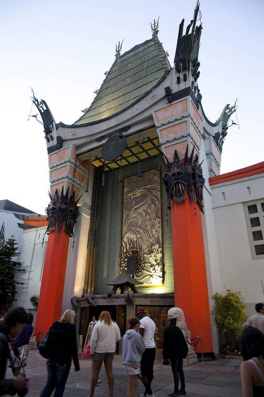 竖图,彩色,室外,白天,旅游,美景,城市风光,城市,道路,建筑,街道,路,公路,美国,游客,图片,景观,交通,辉煌,现代建筑,旅游胜地,景色,摄影,风光,文明,发展,洛杉矶,繁荣,马路,观光,旅行,bj174