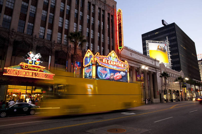 横图,彩色,室外,旅游,美景,城市风光,城市,道路,建筑,街道,路,霓虹灯,夜景,公路,美国,游客,图片,景观,灯光,交通,辉煌,现代建筑,旅游胜地,景色,摄影,风光,文明,发展,洛杉矶,灯火辉煌,繁荣,马路,观光,旅行,bj174