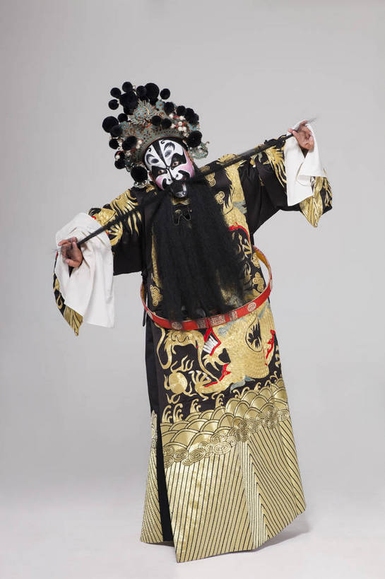 中年人,一个人,演员,竖图,彩色,白色背景,正面,化妆,北京,中国,亚洲,仅一个人,表演,艺术,造型,鲜艳,头饰,图片,注视,文化,脸谱,观察,看,站着,表情,展示,姿势,摄影,服饰,观看,功夫,动作,察看,关注,中国文化,戏剧,民族服饰,演出服,京剧,东亚,戏曲,国粹,官员,男人,中年男性,中国人,全身,影棚拍摄,化装,中国戏曲,传统文化,丞相,舞台妆,角色,花脸,净,bj174