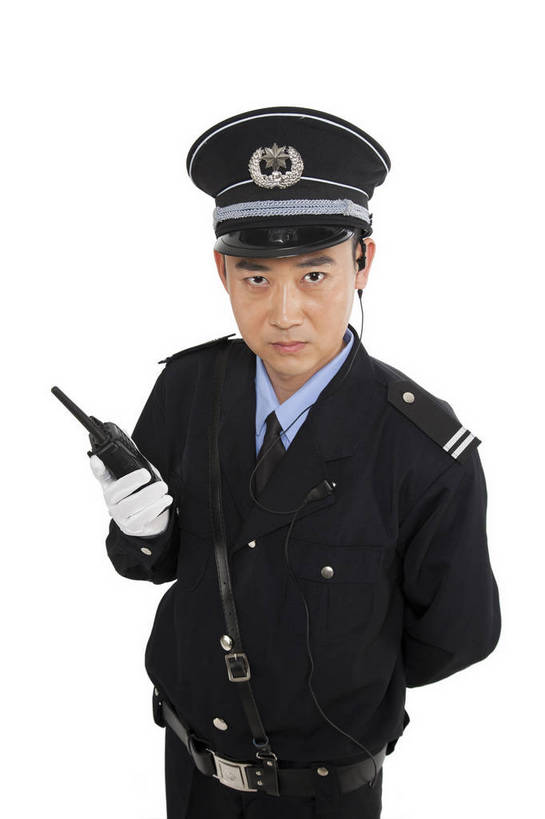 东方人,中年人,站,竖图,彩色,室内,白天,白色背景,侧面,商务,时尚,智慧,安全,成功,职员,北京,中国,仅一个人,正装,工作,图片,职业装,现代,工人,职业,成熟,自信,摄影,青春,对讲机,巡逻,精明,保卫,聪明,男人,男性,年轻男性,亚洲人,中国人,年轻人,白领,保安,商人,上班族,员工,半身,影棚拍摄,愉快,匠人,劳动者,体力工,白领阶层,办公室职员,bj174
