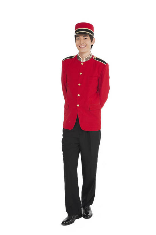 东方人,商务人士,服务员,门童,商务男性,站,微笑,竖图,彩色,室内,白天,白色背景,正面,衬衫,商务,时尚,智慧,成功,职员,北京,中国,仅一个人,套装,正装,图片,职业装,现代,职业,成熟,自信,服务,摄影,青春,礼仪,商务装,工薪阶层,精明,聪明,男人,男性,年轻男性,亚洲人,中国人,年轻人,白领,服务生,商人,上班族,侍者,全身,影棚拍摄,衬衣,愉快,白领阶层,办公室职员,bj174