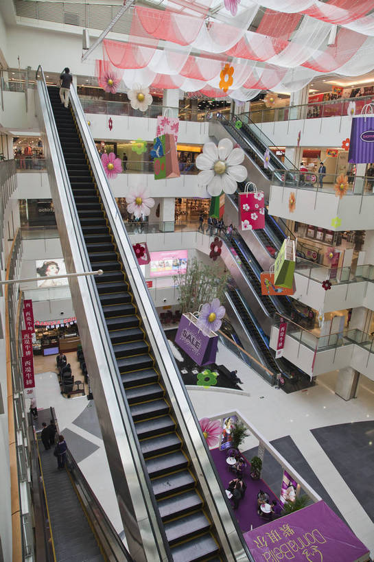 商店,竖图,彩色,室内,白天,购物,旅游,消费,超市,橱窗,建筑,商场,北京,中国,亚洲,图片,首都,现代,休闲,展示,气派,金融,百货,摄影,生活方式,经济,文明,陈列,选购,贸易,百货公司,东亚,中华人民共和国,北京市,京,北平,华北地区,血拼,繁荣,发达,旅行,购物商场,购物中心,商业中心,崇文,崇文区,文明门,崇文门,bj174