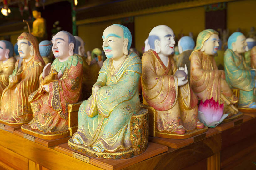 无人,寺庙,横图,彩色,室内,特写,白天,旅游,建筑,济州岛,韩国,亚洲,节日,雕像,图片,文化,殿堂,祈祷,健康,许愿,摄影,宗教,祠堂,佛教,信仰,纪念,祈求,陈列,佛堂,东亚,罗汉,大韩民国,济州,济州道,济州特别自治道,特别自治道,西归浦,西归浦市,释教,韩国文化,平安,旅行,传统文化,南朝鲜,南韩,药泉寺,罗汉堂,bj174