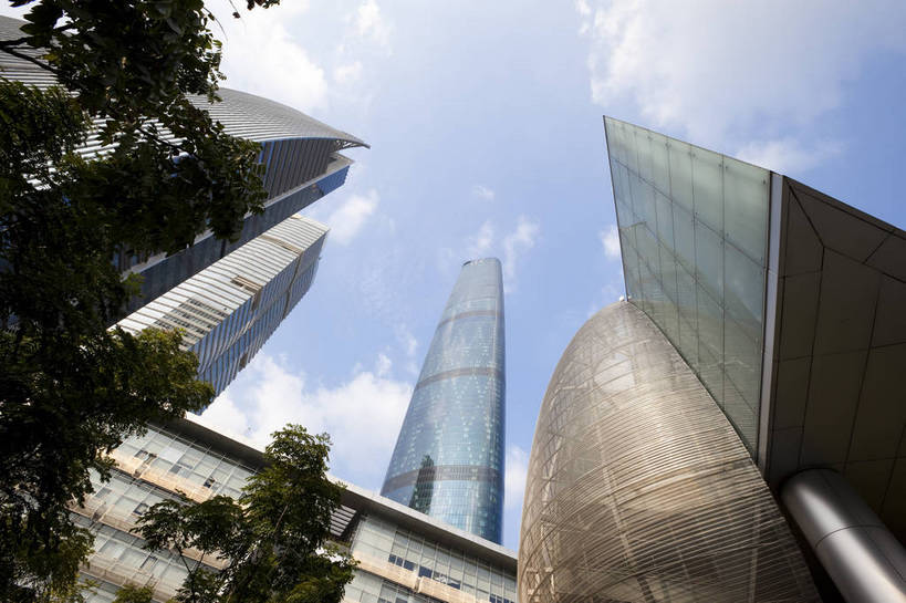 无人,广场,横图,彩色,室外,白天,仰视,旅游,度假,名胜古迹,标志建筑,城市,地标,建筑,广州,中国,亚洲,遗迹,图片,古迹,文物,娱乐,建设,古建筑,现代建筑,树,地标建筑,享受,休闲,旅游胜地,摩天大厦,放松,摄影,都市风光,文明,中国文化,古文明,东亚,广东,广东省,中华人民共和国,华南地区,省会,广州市,粤,繁荣,旅行,高楼,传统文化,广州新中轴线,花城广场,bj174