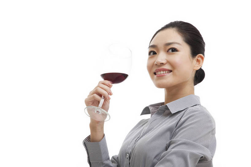 红酒,东方人,商务人士,商务女性,站,微笑,横图,彩色,室内,白天,抠图,白色背景,侧面,衬衫,商务,时尚,成功,上海,中国,仅一个人,套装,正装,图片,现代,背面,酒杯,品尝,职业,成熟,活力,可爱,美女,自信,举杯,摄影,青春,优雅,商务装,工薪阶层,乐观,精明,年轻女性,女人,女性,亚洲人,中国人,年轻人,白领,上班族,半身,影棚拍摄,愉快,bj174
