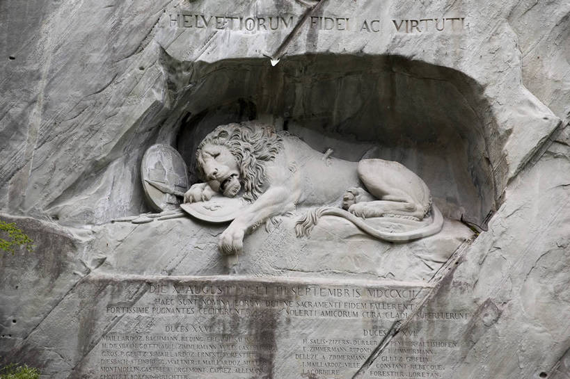 横图,彩色,室外,白天,旅游,度假,名胜古迹,标志建筑,地标,建筑,雕塑,瑞士,欧洲,遗迹,雕刻,图片,建筑群,古典,古迹,文物,娱乐,建设,古建筑,地标建筑,石狮,享受,休闲,石壁,旅游胜地,放松,摄影,文明,古文明,中欧,世界文化遗产,卢塞恩,瑞士联邦,琉森州,卢塞恩州,琉森,旅行,传统文化,狮子纪念碑,bj174