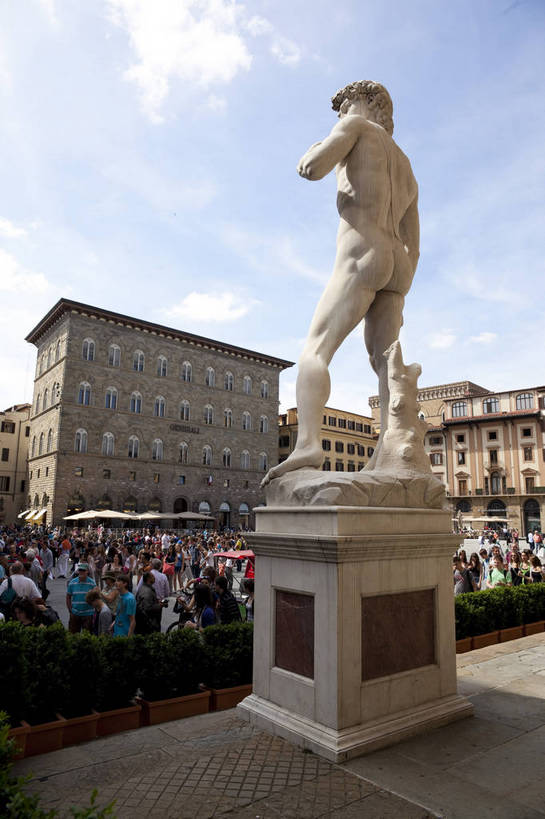 广场,竖图,彩色,室外,特写,白天,旅游,度假,名胜古迹,标志建筑,地标,建筑,雕塑,意大利,佛罗伦萨,欧洲,遗迹,雕像,图片,建筑群,古典,古迹,文物,娱乐,建设,古建筑,地标建筑,享受,休闲,旅游胜地,放松,竖,摄影,国王,托斯卡纳,南欧,文明,古文明,世界文化遗产,意大利共和国,首府,大卫,百花之城,翡冷翠,托斯卡纳大区,米开朗基罗广场,米开朗琪罗广场,以色列国王,大卫王,旅行,传统文化,佛罗伦斯,佛罗伦斯省,bj174