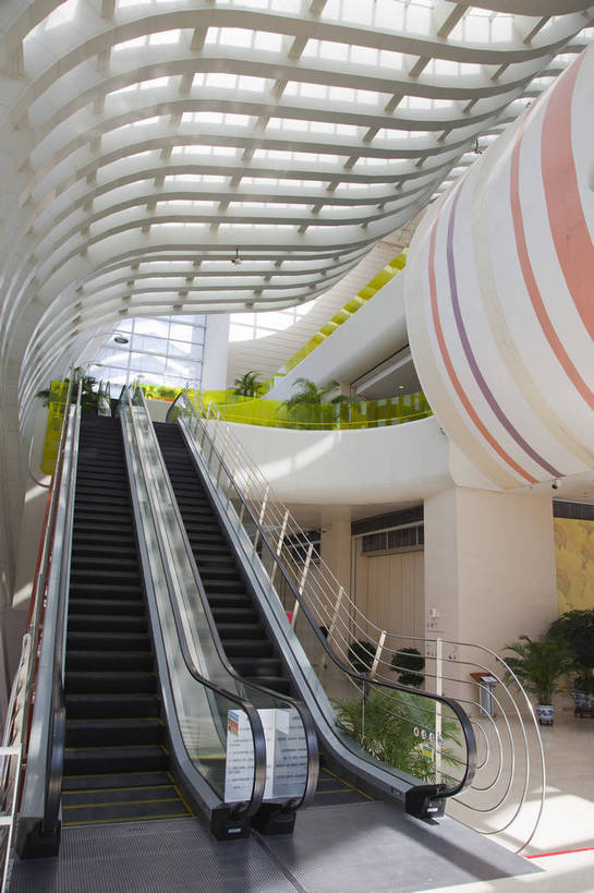 无人,博物馆,竖图,彩色,室内,白天,旅游,建筑,北京,中国,图片,扶梯,走廊,辉煌,现代建筑,竖,摄影,经济,整洁,公共设施,文明,中国文化,公共场所,发展,东城区,繁荣,中国妇女儿童博物馆,bj174