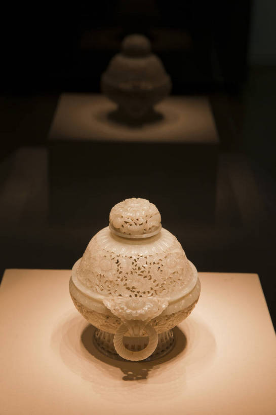 无人,博物馆,竖图,彩色,室内,白天,旅游,建筑,玉,北京,中国,图片,艺术品,辉煌,文物,现代建筑,国家博物馆,竖,摄影,经济,古董,展览,文明,中国文化,发展,东城区,中国国家博物馆,繁荣,bj174