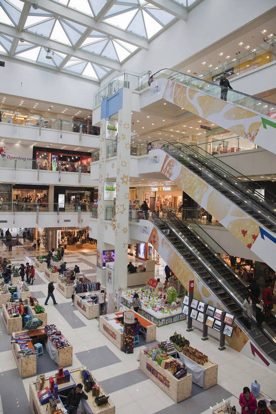 无人,商店,竖图,彩色,室内,白天,旅游,时尚,橱窗,建筑,商场,北京,中国,亚洲,图片,扶梯,首都,豪华,辉煌,现代建筑,竖,百货,摄影,经济,文明,中国文化,东亚,发展,海淀区,中华人民共和国,北京市,京,北平,华北地区,西城区,繁荣,购物中心,翠微路,凯德晶品购物中心,bj174