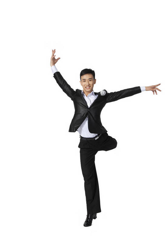 东方人,跳,竖图,彩色,室内,白天,抠图,白色背景,正面,时尚,跳舞,北京,中国,仅一个人,图片,健康,活力,可爱,平衡,自信,摄影,青春,动作,优美,国标舞,舞蹈服,弹性,乐观,技能,男人,男性,年轻男性,亚洲人,中国人,年轻人,舞蹈演员,跳跃,全身,影棚拍摄,礼服,愉快,舞蹈,bj174