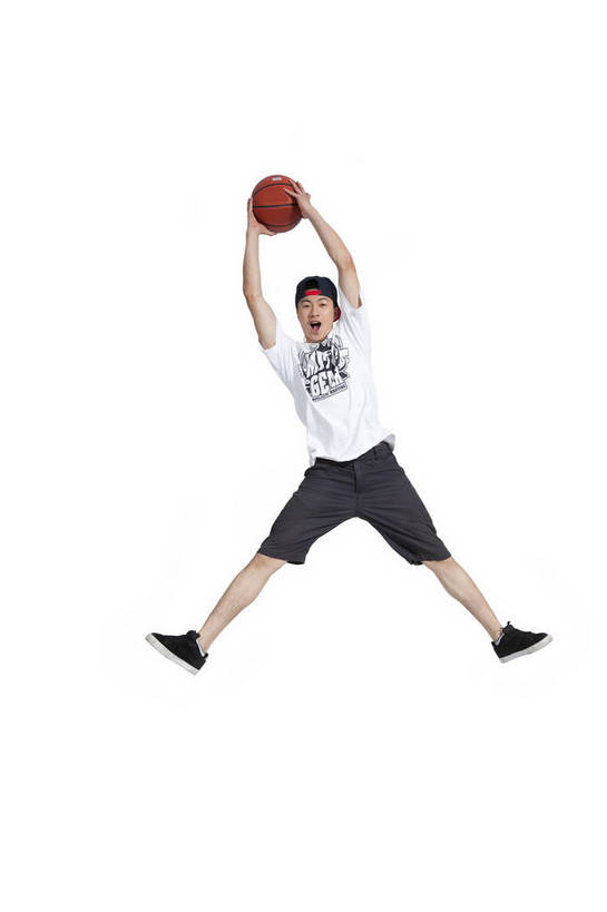 东方人,跳,竖图,彩色,室内,白天,正面,时尚,跳舞,热情,运动,篮球,北京,中国,仅一个人,运球,图片,街头,玩,休闲装,健康,个性,活力,激情,平衡,竖,腾空,摄影,技巧,青春,街舞,酷,嘻哈,弹性,动感,技能,男人,男性,年轻男性,亚洲人,中国人,年轻人,全身,影棚拍摄,愉快,舞蹈,bj174