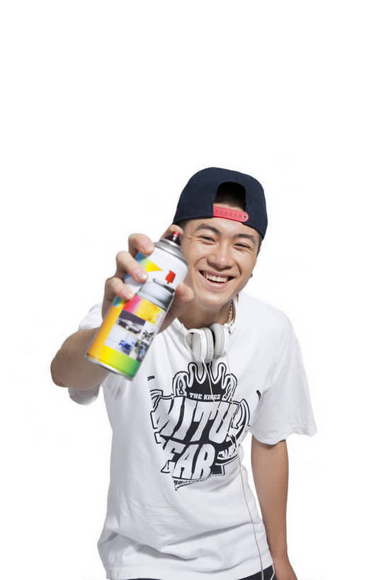 东方人,站,竖图,彩色,室内,白天,正面,时尚,热情,北京,中国,仅一个人,劳动,图片,街头,休闲装,健康,个性,活力,激情,平衡,竖,摄影,技巧,青春,酷,嘻哈,喷雾剂,弹性,动感,技能,男人,男性,年轻男性,亚洲人,中国人,年轻人,半身,影棚拍摄,愉快,bj174