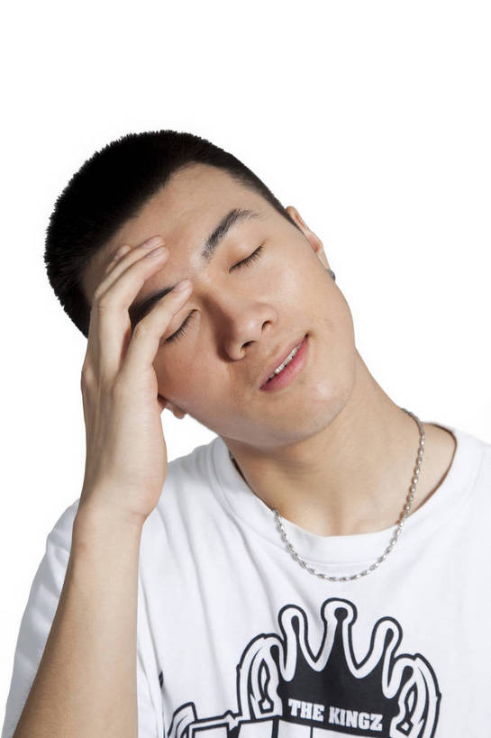 东方人,五官,脸,竖图,彩色,室内,白天,正面,时尚,热情,北京,中国,仅一个人,图片,街头,休闲装,健康,表情,个性,活力,竖,忧伤,摄影,头像,青春,酷,嘻哈,失意,男人,男性,年轻男性,亚洲人,中国人,年轻人,面部,影棚拍摄,愉快,bj174