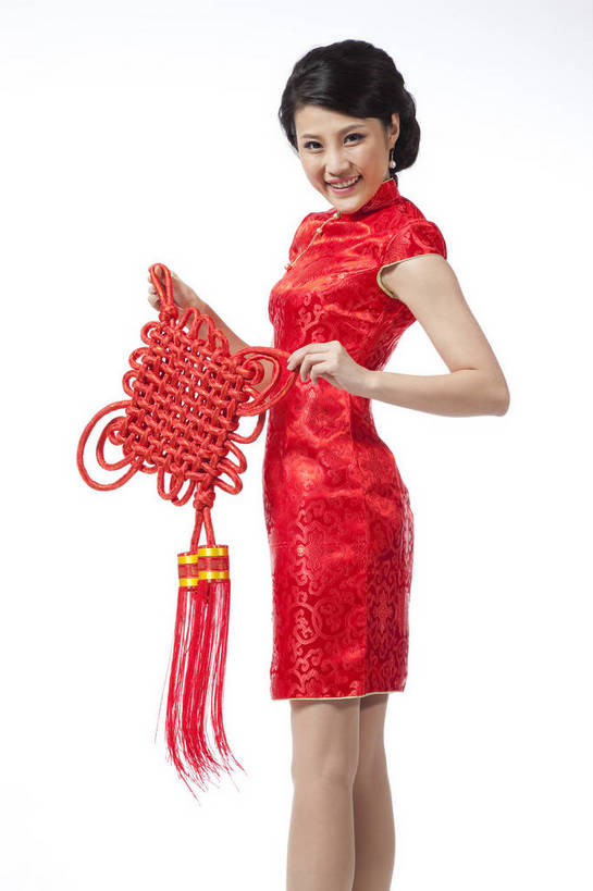 东方人,站,笑,竖图,彩色,室内,白天,抠图,白色背景,侧面,民族服装,时尚,成功,北京,中国,仅一个人,旗袍,节日,庆祝,图片,古典,文化,传统,中国结,庆典,喜庆,成熟,可爱,美女,竖,自信,摄影,生活方式,纪念,青春,优雅,端庄,乐观,妖娆,年轻女性,女人,女性,亚洲人,中国人,年轻人,半身,影棚拍摄,礼服,愉快,红衣,bj174