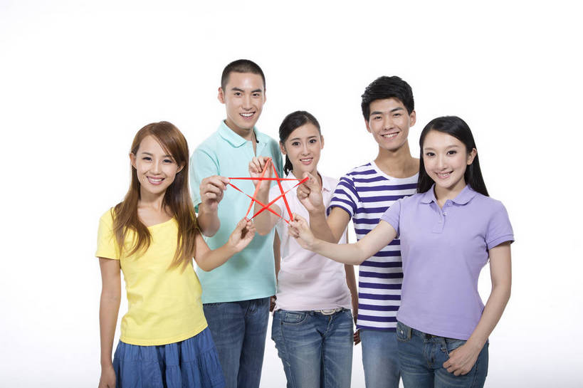 东方人,伙伴,站,横图,彩色,室内,白天,抠图,白色背景,正面,侧面,时尚,合作,团队,北京,中国,五个人,绳,图片,星星,许多人,一群人,休闲,休闲服,活力,可爱,美女,摄影,生活方式,青春,同伴,乐观,友情,男人,男性,年轻男性,年轻女性,女人,女性,亚洲人,中国人,年轻人,五角星,半身,影棚拍摄,高兴,愉快,bj174