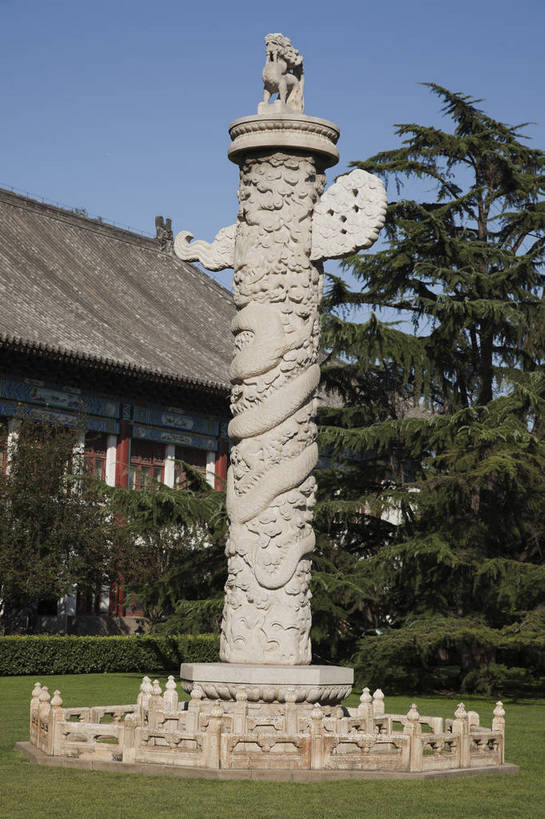 竖图,彩色,室外,白天,旅游,美景,北京,中国,图片,华表,校园,自然,旅游胜地,摄影,清新,海淀区,旅行,北京大学,bj174