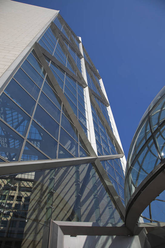 无人,银行,竖图,彩色,室外,特写,白天,旅游,城市风光,城市,建筑,玻璃,北京,中国,图片,屋顶,建筑群,辉煌,顶棚,玻璃门,现代建筑,玻璃制品,旅游胜地,摄影,文明,中国银行,发展,西单,繁荣,旅行,总部,bj174