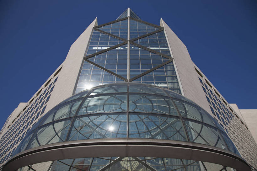 无人,银行,横图,彩色,室外,特写,白天,旅游,城市风光,城市,建筑,玻璃,北京,中国,图片,屋顶,建筑群,辉煌,顶棚,玻璃门,现代建筑,玻璃制品,旅游胜地,摄影,文明,中国银行,发展,西单,繁荣,旅行,总部,bj174