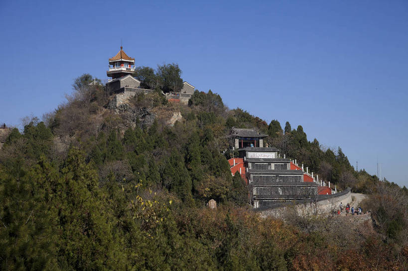 寺庙,横图,彩色,室外,白天,旅游,美景,山,树林,北京,中国,亚洲,图片,首都,自然,旅游胜地,摄影,清新,东亚,森林公园,海淀区,中华人民共和国,北京市,京,北平,华北地区,旅行,百望山,bj174