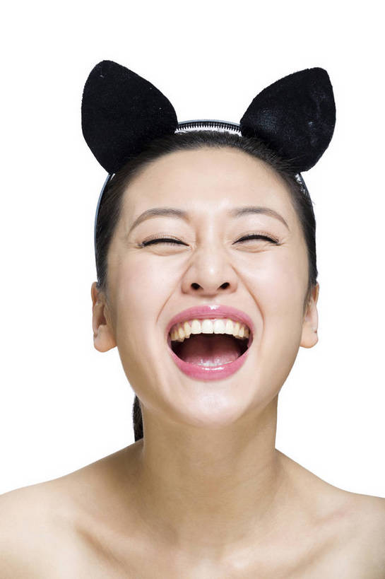 东方人,五官,脸,笑,竖图,彩色,室内,特写,白天,留白,抠图,白色背景,正面,美容,时尚,北京,中国,仅一个人,护肤,头饰,图片,休闲,表情,成熟,可爱,美女,自信,摄影,头像,生活方式,精致,青春,优雅,兔耳朵,肖像,乐观,年轻女性,女人,女性,亚洲人,中国人,年轻人,面部,影棚拍摄,愉快,bj174