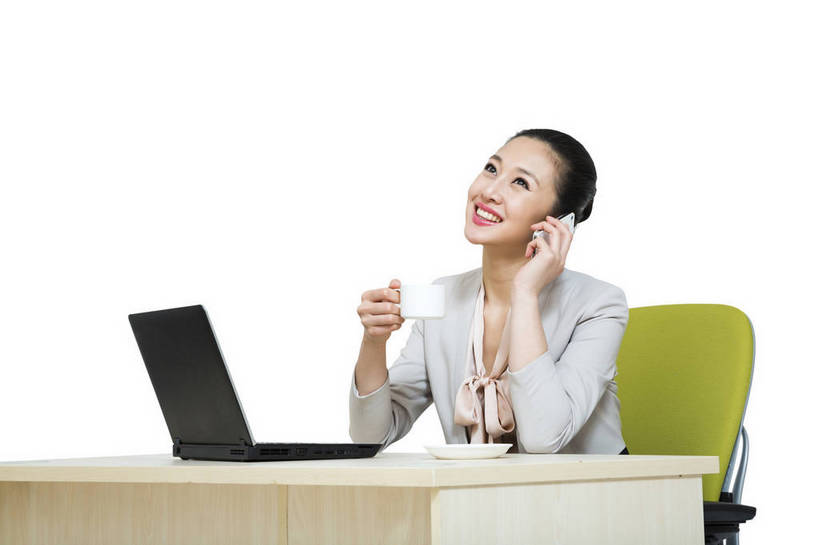 东方人,商务人士,商务女性,坐,打电话,横图,彩色,室内,白天,留白,抠图,白色背景,侧面,商务,时尚,成功,笔记本电脑,电话,手机,北京,中国,仅一个人,套装,正装,工作,图片,办公桌,通讯设备,现代,职业,成熟,可爱,美女,自信,摄影,青春,优雅,商务装,工薪阶层,智能手机,乐观,交流,年轻女性,女人,女性,亚洲人,中国人,年轻人,白领,上班族,茶杯,沟通,通话,半身,影棚拍摄,愉快,苹果手机,bj174