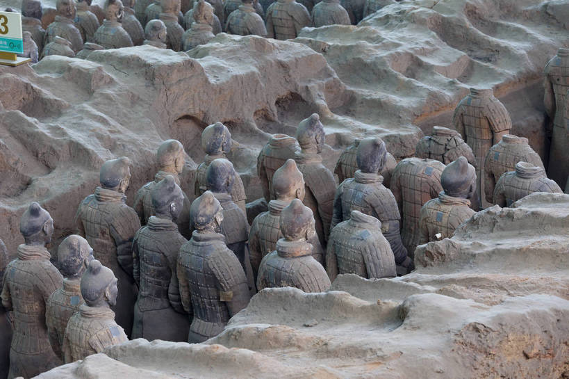 无人,横图,彩色,室内,特写,白天,旅游,度假,雕塑,兵马俑,西安,中国,士兵,风俗,雕像,图片,古典,文化,文物,娱乐,传统,工艺品,享受,休闲,旅游胜地,放松,精神,摄影,古董,战士,古物,文明,中国文化,古玩,陕西,秦始皇兵马俑,古代文明,制度,旅行,bj174