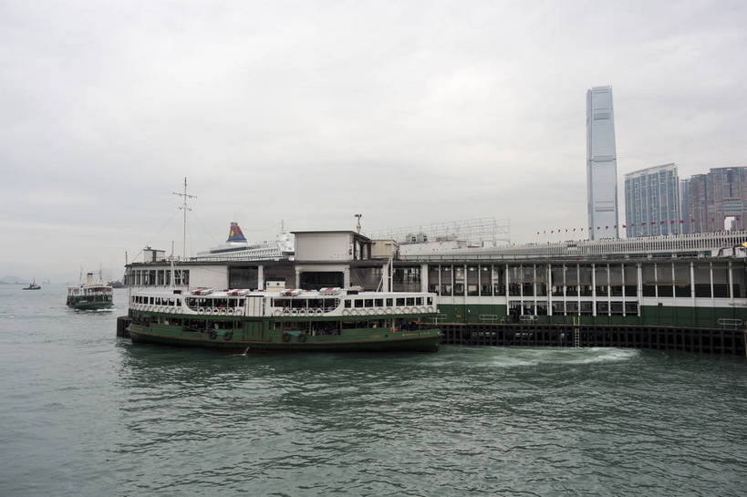 码头,横图,彩色,室外,白天,旅游,建筑,轮船,香港,中国,图片,建筑群,公共交通,交通,轮渡,辉煌,现代建筑,摆渡,维多利亚港,旅游胜地,摄影,文明,发展,繁荣,旅行,海港,bj174