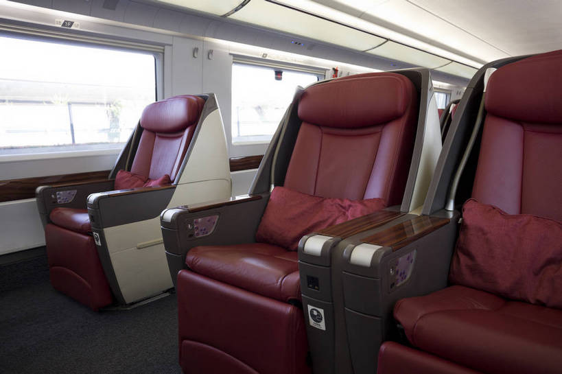 横图,彩色,室外,白天,旅游,火车,上海,中国,图片,公共交通,交通,豪华,辉煌,车厢,交通工具,旅游胜地,摄影,高铁,舒适,文明,发展,繁荣,旅行,头等舱,bj174